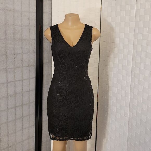 BRAND NEW ALEXA B NITES V-NECK SEQUIM EMBROIDERY MINI LACE DRESS - Picture 2 of 15
